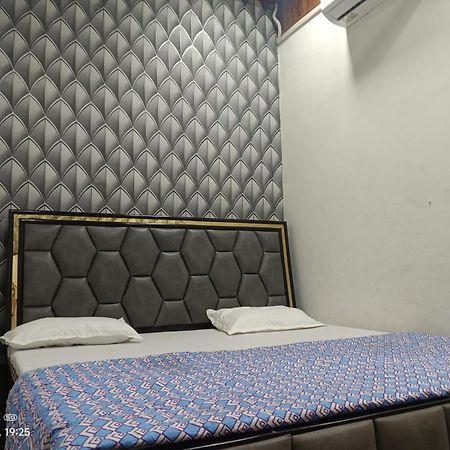 Hari Krishnam Residency Ξενοδοχείο Mathura Εξωτερικό φωτογραφία