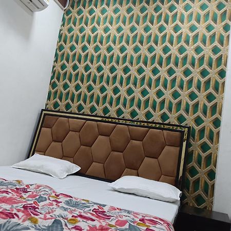 Hari Krishnam Residency Ξενοδοχείο Mathura Εξωτερικό φωτογραφία