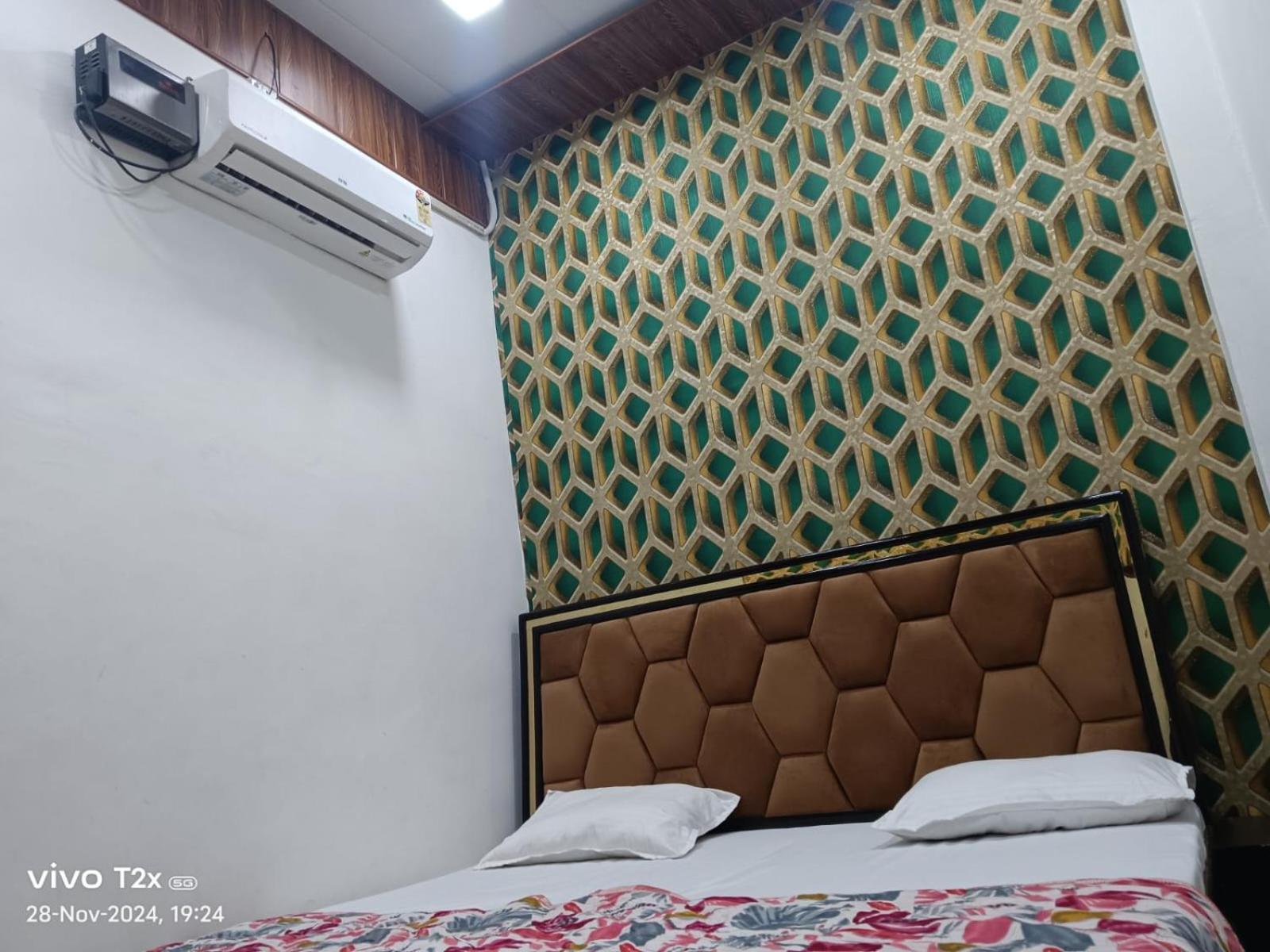 Hari Krishnam Residency Ξενοδοχείο Mathura Εξωτερικό φωτογραφία