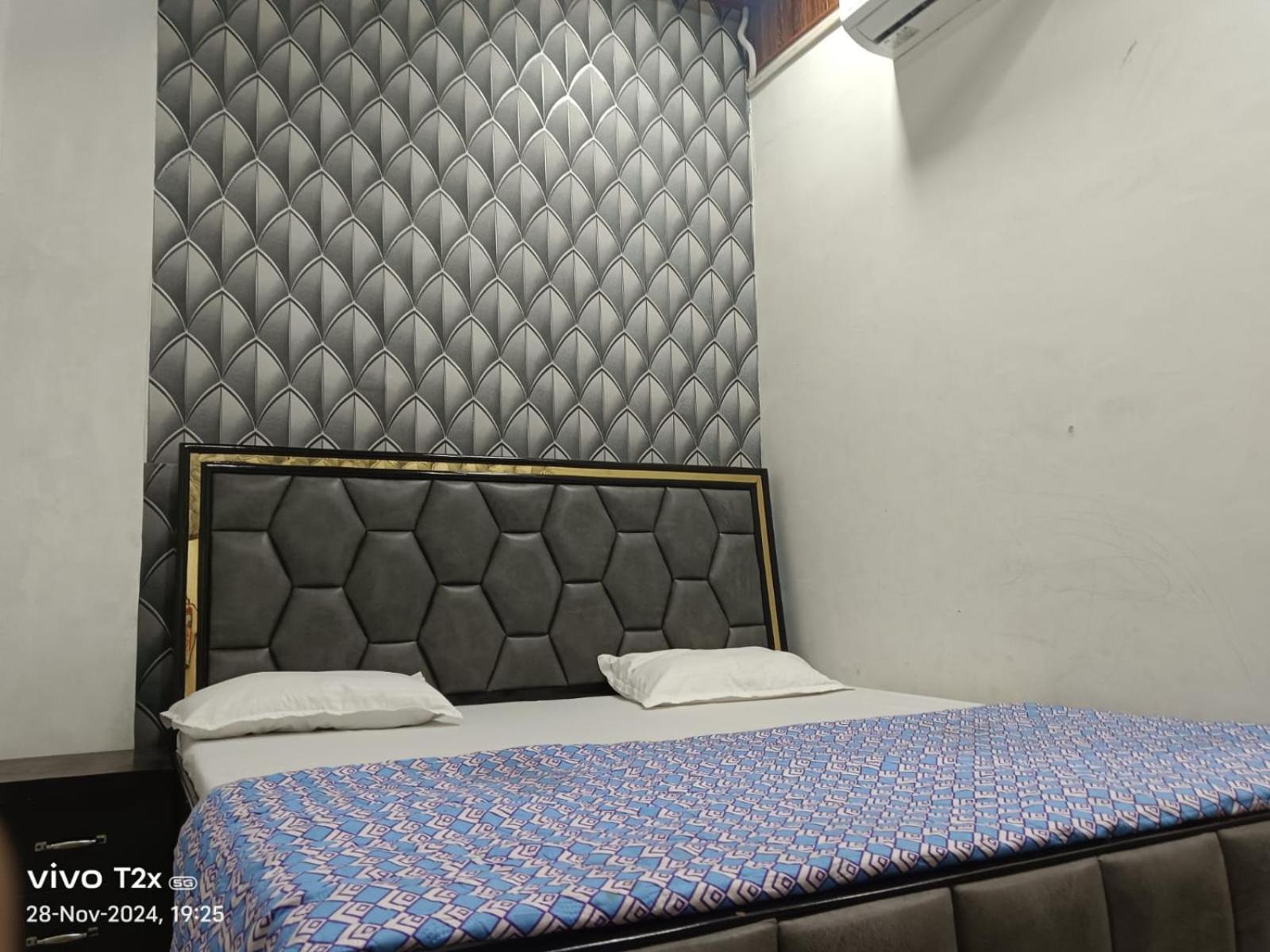 Hari Krishnam Residency Ξενοδοχείο Mathura Εξωτερικό φωτογραφία
